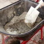 How To Mix Concrete In a Wheelbarrow