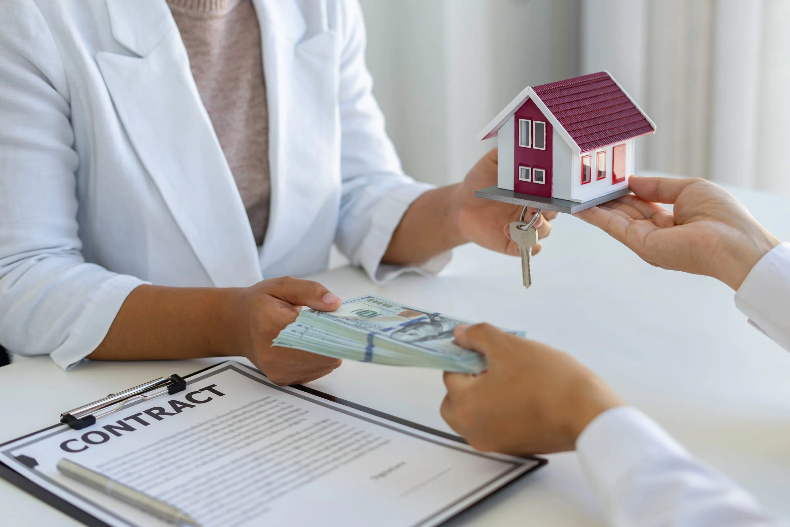 5 Factors That Attract Cash Buyers to Your Property